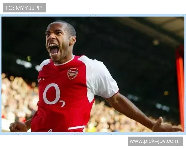 足球16号球衣球星汇聚：回顾传奇人物与他们的伟大时刻